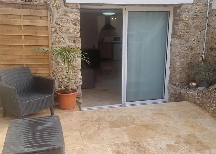 Studio 30 M2