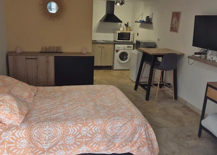 Studio 30 M2